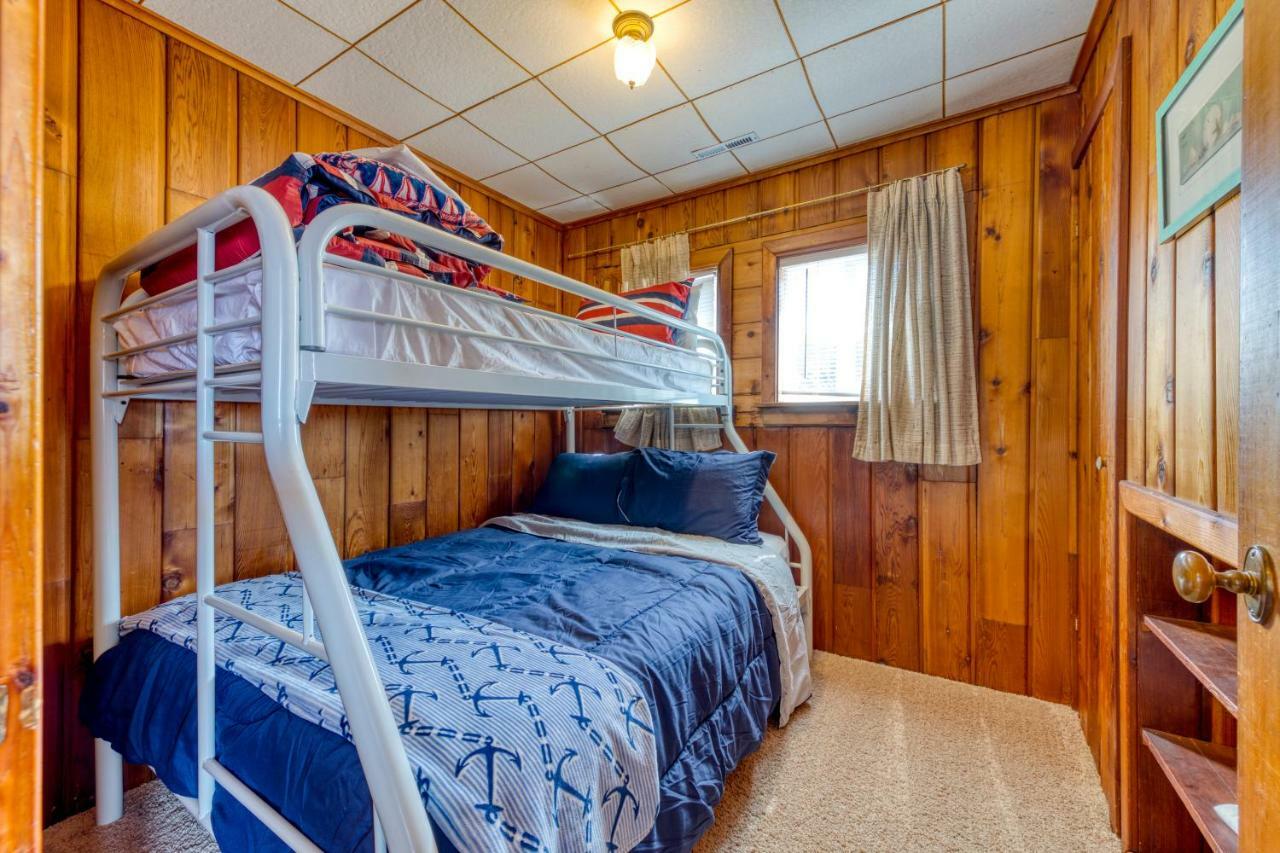 Rockaway Breeze Villa Rockaway Beach Exterior photo
